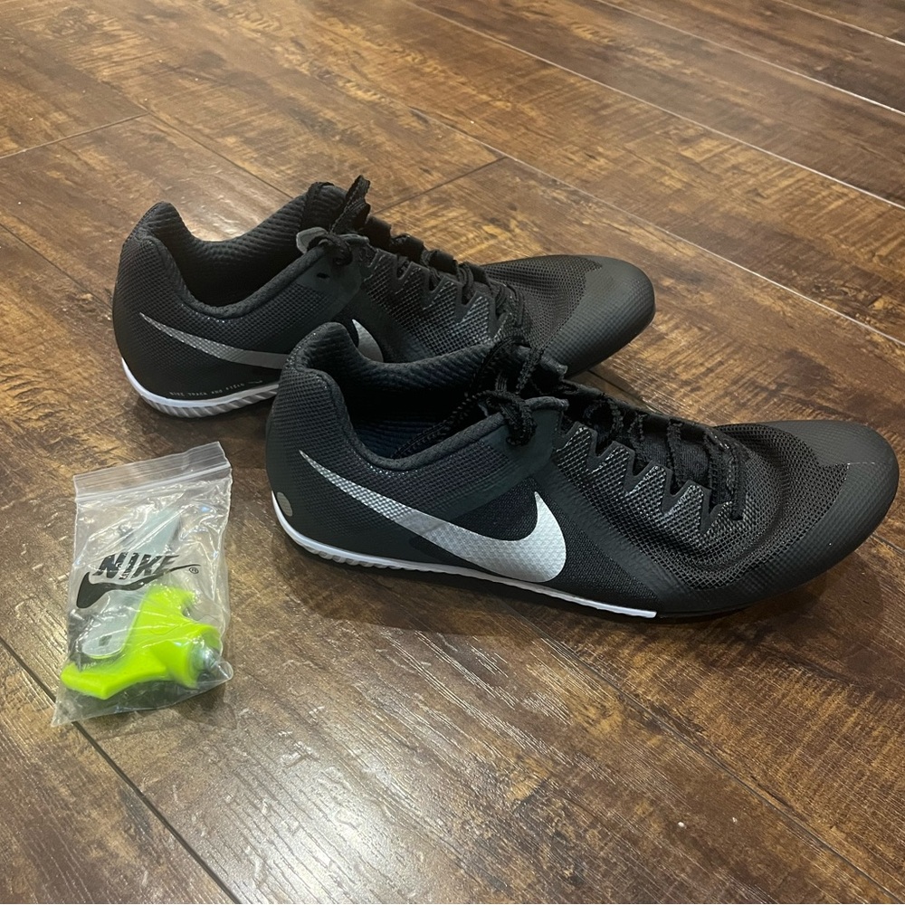 Men’s Nike track and field cleats